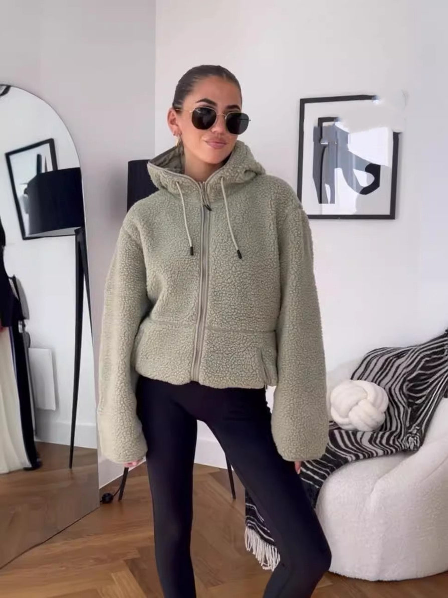 Milchweiße Wolljacke Soleil – Lockere Passform, lange Ärmel, trendiger Komfort