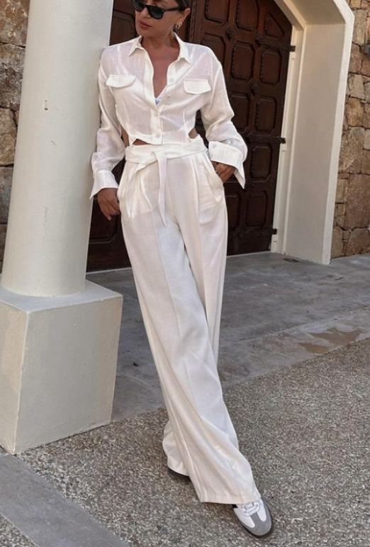 Elara Set mit ausgehöhltem Trägershirt und hoch taillierter Hose – lässiger Chic