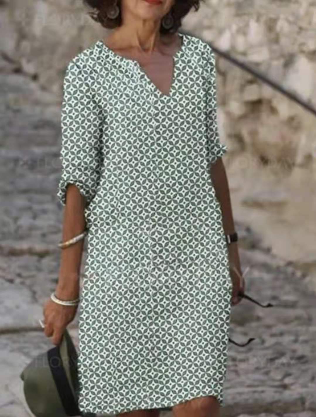 Elara Damenkleid mit mittellangen Ärmeln und digitalem Blumendruck – lässige A-Linie