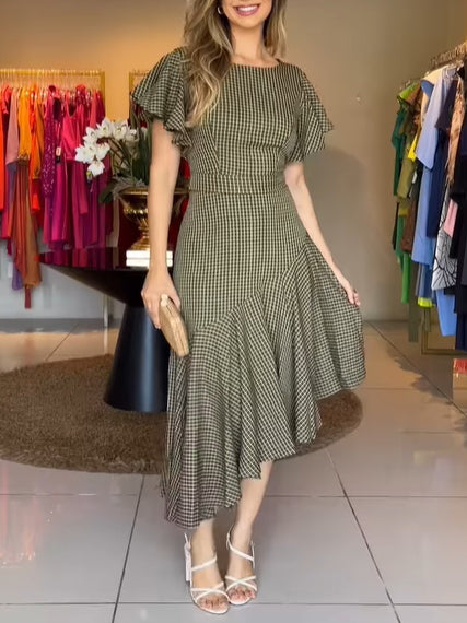 Elara Damen-Kleid mit Rundhalsausschnitt, kariert, unregelmäßigen Rüschen – eleganter Midi-Stil